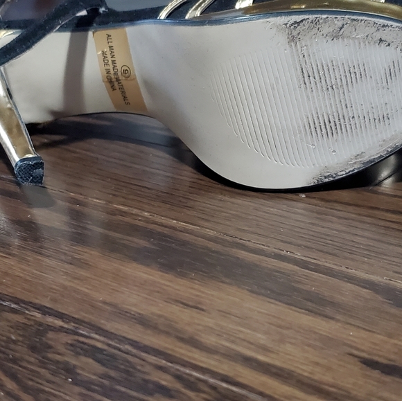 Heels - Picture 3 of 6